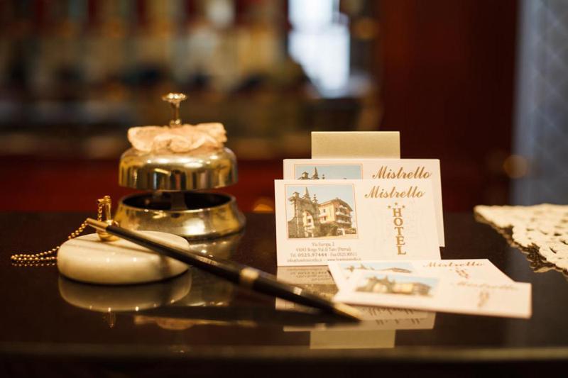 Hotel Mistrello Di Savoia Borgo Val di Taro Zewnętrze zdjęcie