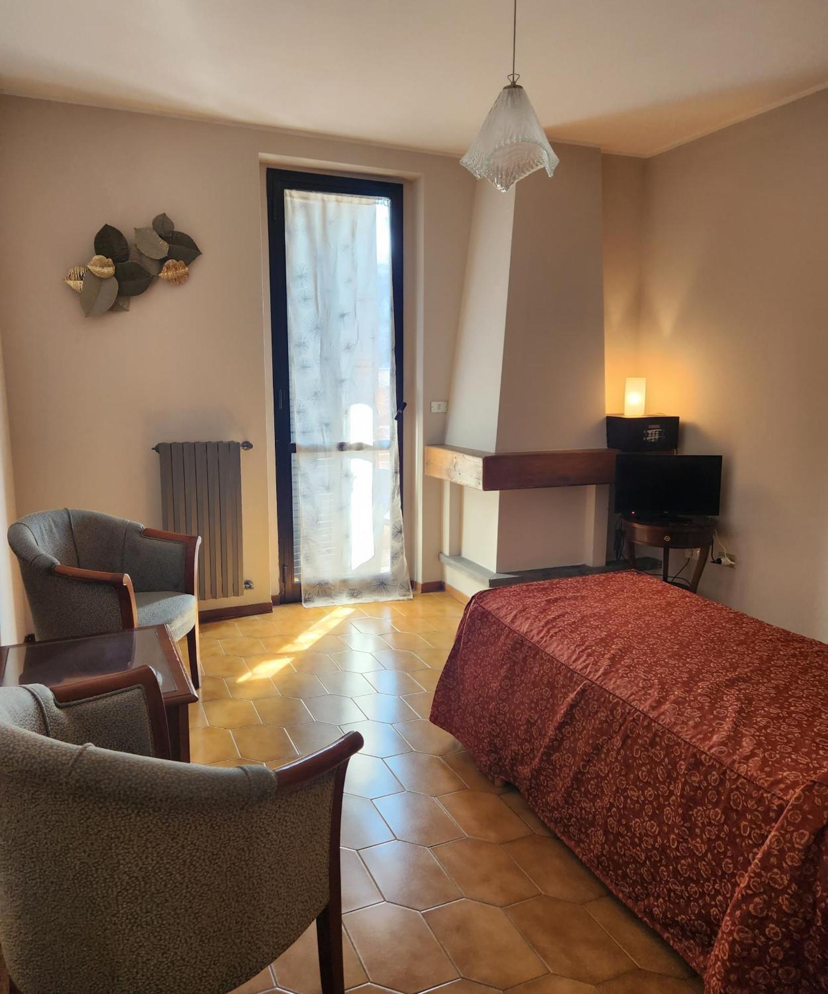 Hotel Mistrello Di Savoia Borgo Val di Taro Zewnętrze zdjęcie